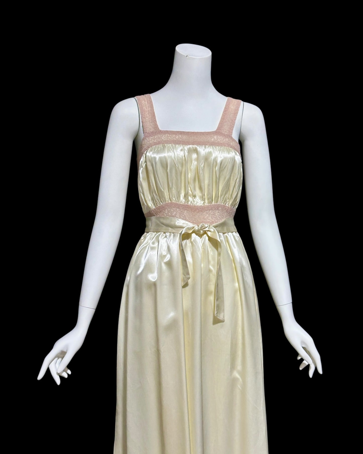 1930s vintage nightgown robe set, candlelight cream and old rose shiny night dress bridal trousseau