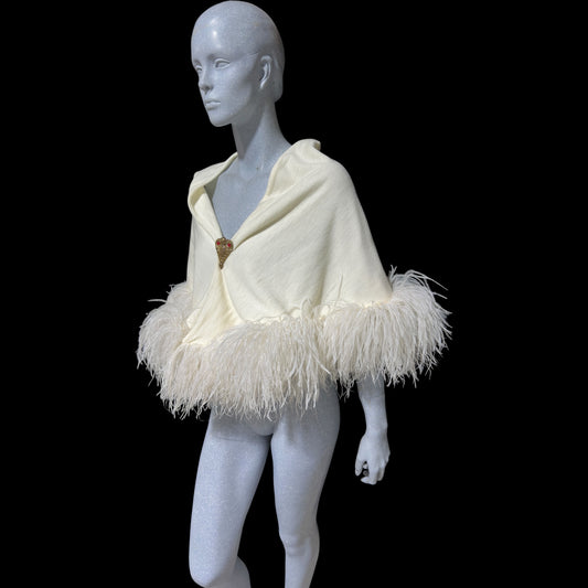 ECHO ORIGINATIONS, Vintage 1930s Ostrich Feather Cape Shawl, Creamy White warm knit evening bridal wedding wrap