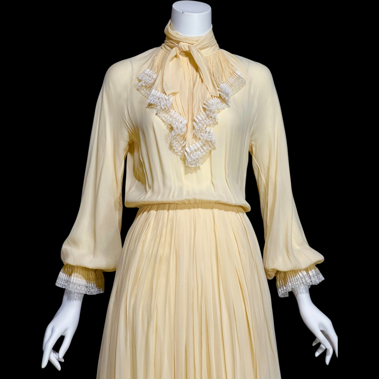 BILL BLASS, vintage 1970s silk secretary day dress, yellow buttercream ascot Blouson dinner dress