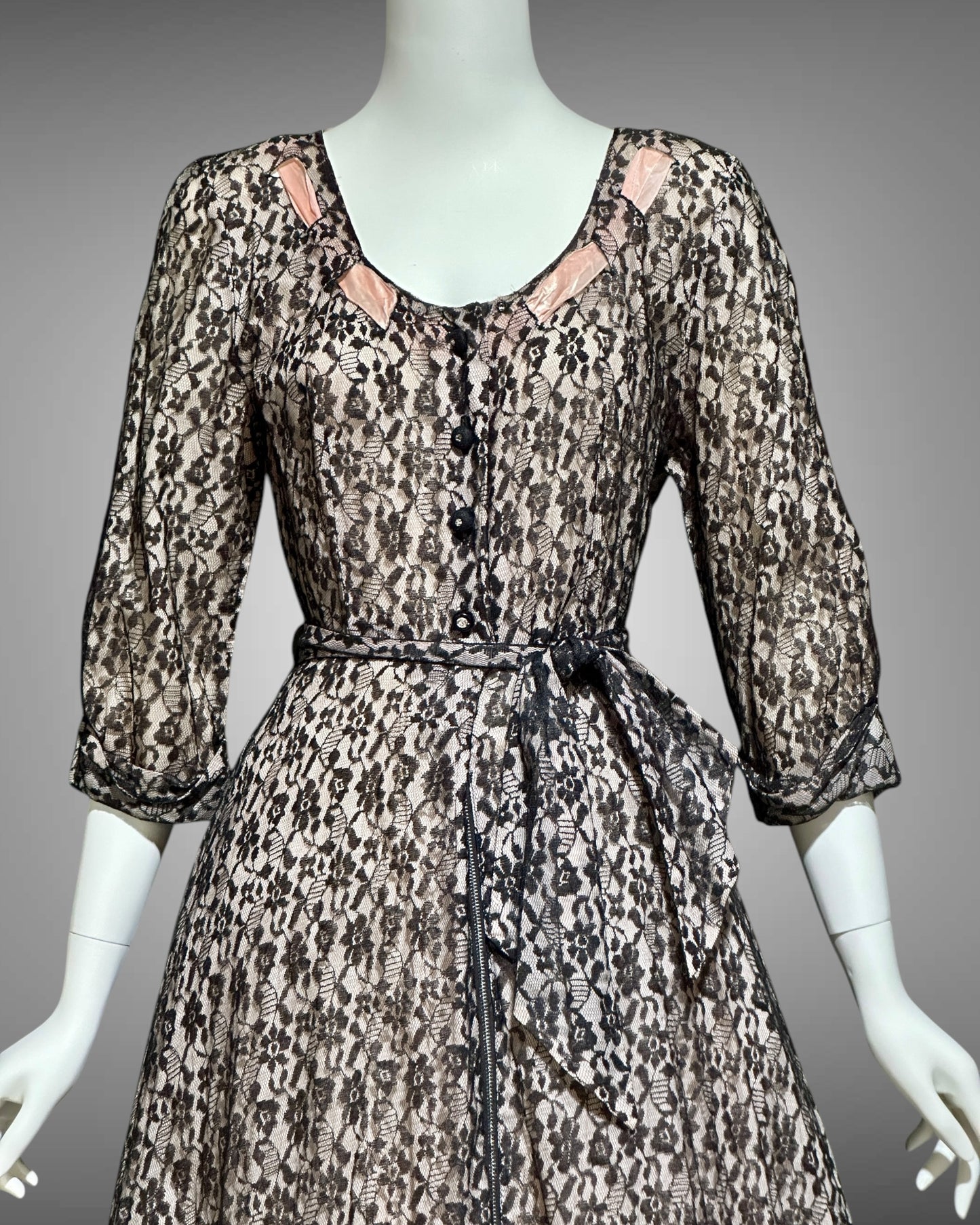 FLOBERT vintage 1940s black lace dressing gown robe, sheer black lace with pink ribbon trim