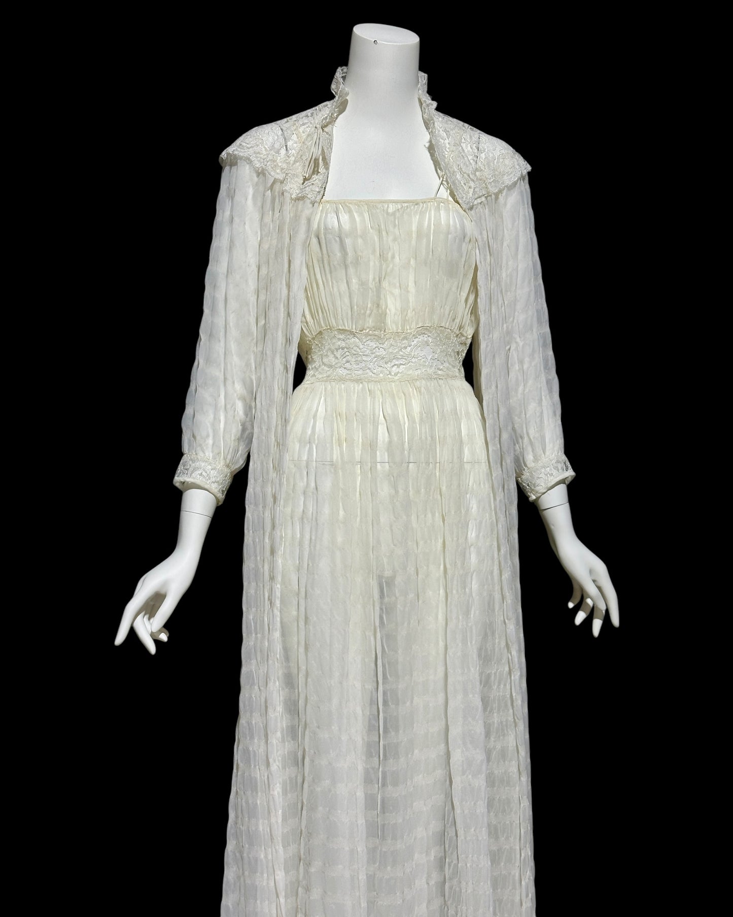 TULA vintage 1940s peignoir set, white sheer tone on tone wedding bridal seersucker