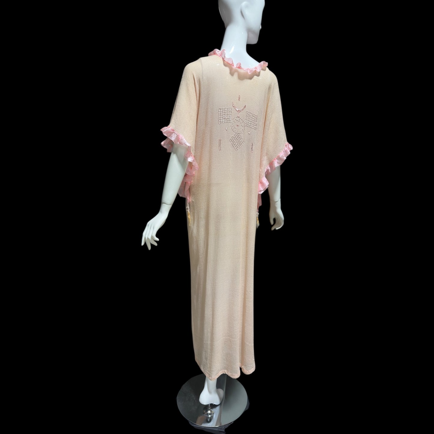 1920s vintage dressing gown robe, Dusty pink cotton gauze muslin with embroidery