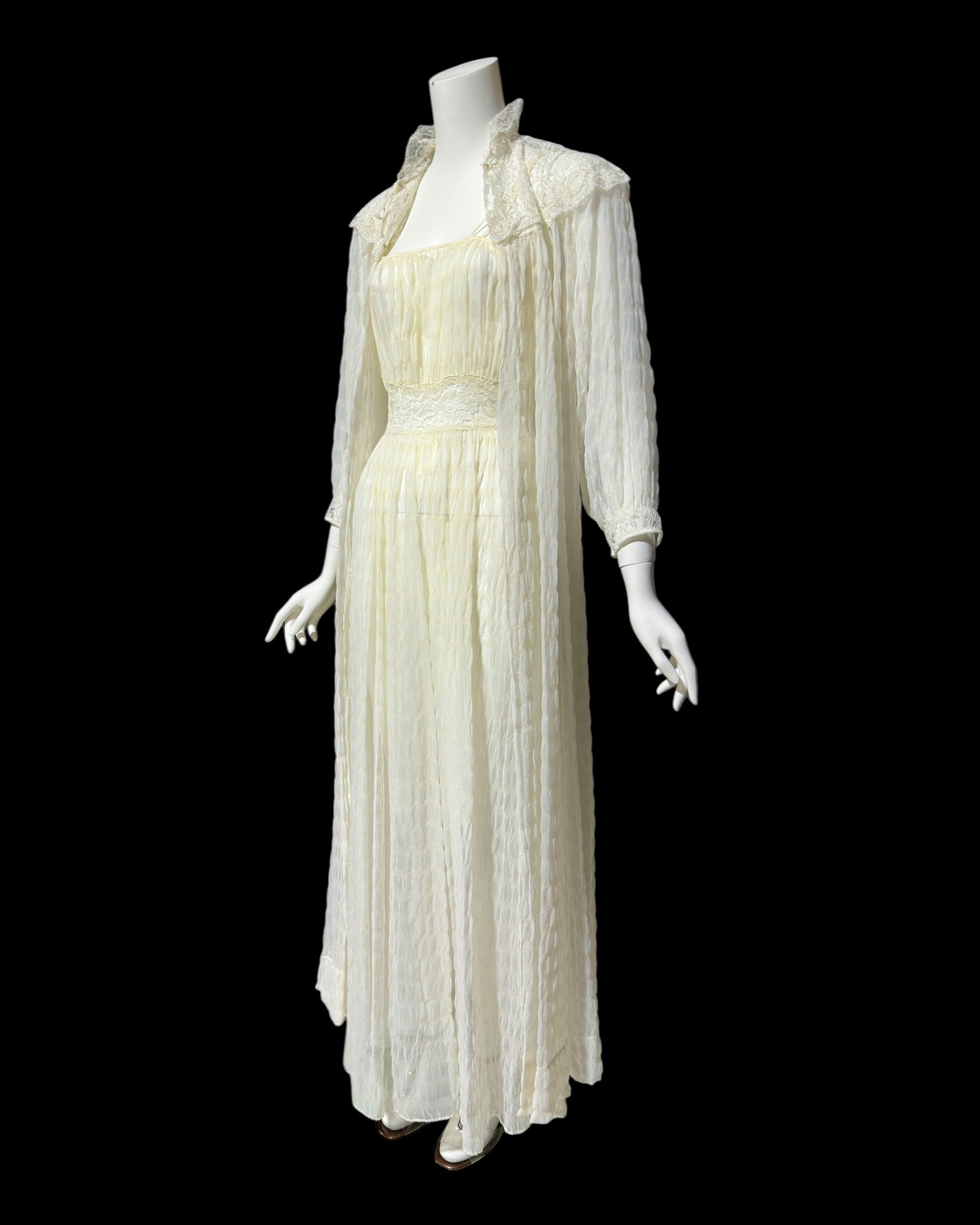TULA vintage 1940s peignoir set, white sheer tone on tone wedding bridal seersucker