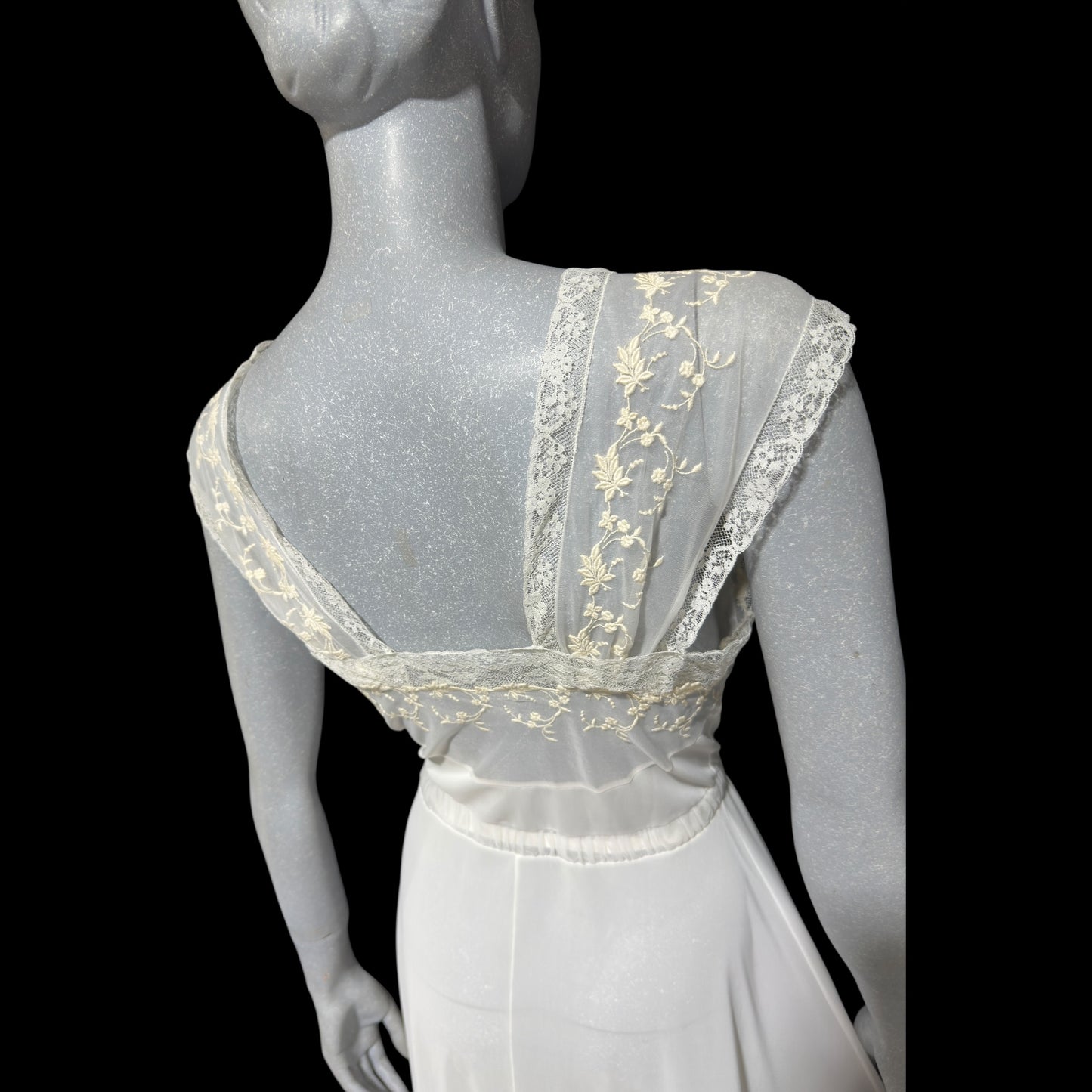 KAYSER LUXITE, vintage 1940s nightgown slip dress, white nylon full sweep bridal night dress
