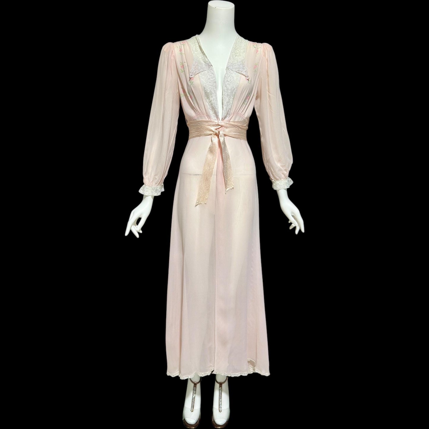 B. ALTMAN, vintage 1940s dressing gown, pink floral and lace sheer house coat robe