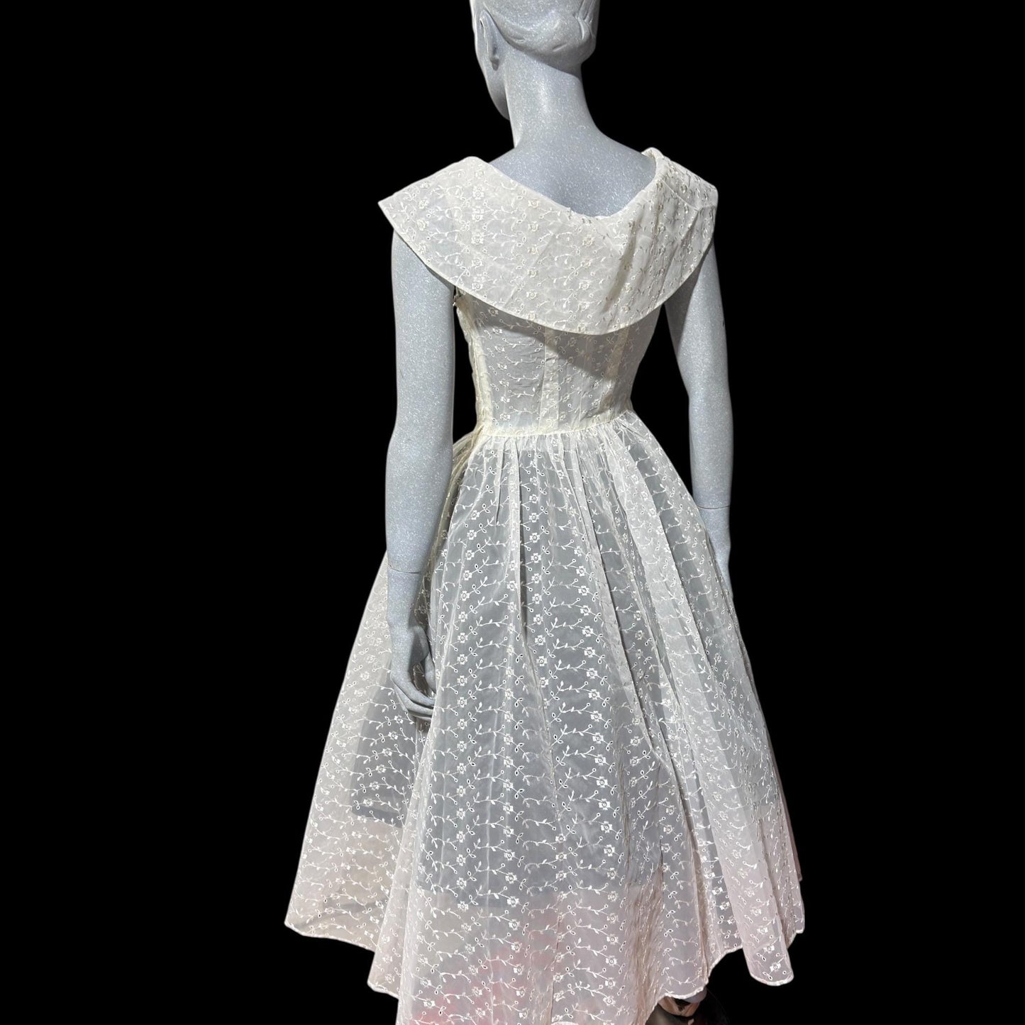 1940s vintage cocktail party dress, Sheer white fit flare ballet midi length gown