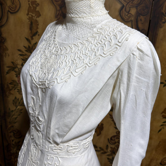1900s Edwardian Victorian wedding dress, Vintage white cotton high neck soutache gown