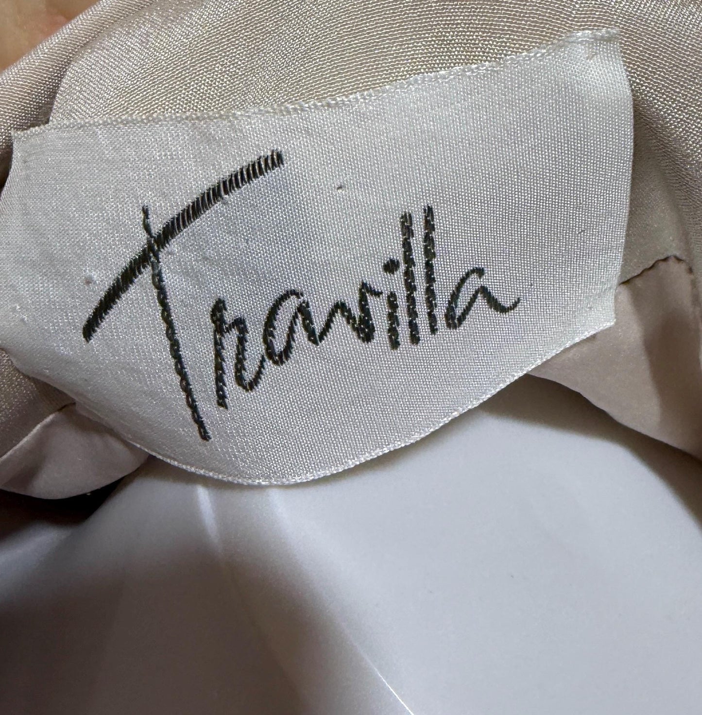 TRAVILLA vintage 1980s swing coat jacket, taupe ruffled car coat