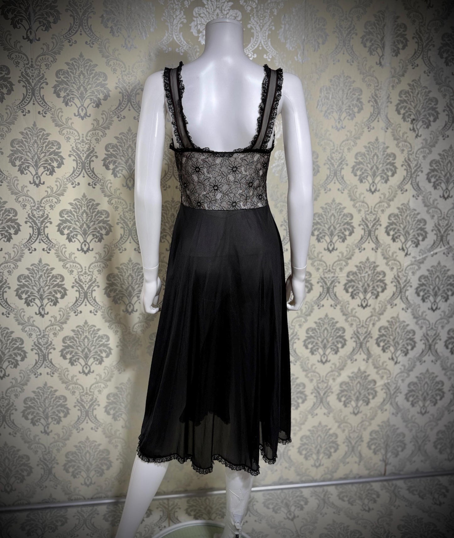 YOLANDE Vintage 1950s Nightgown Slip dress, Black Nylon lingerie dress