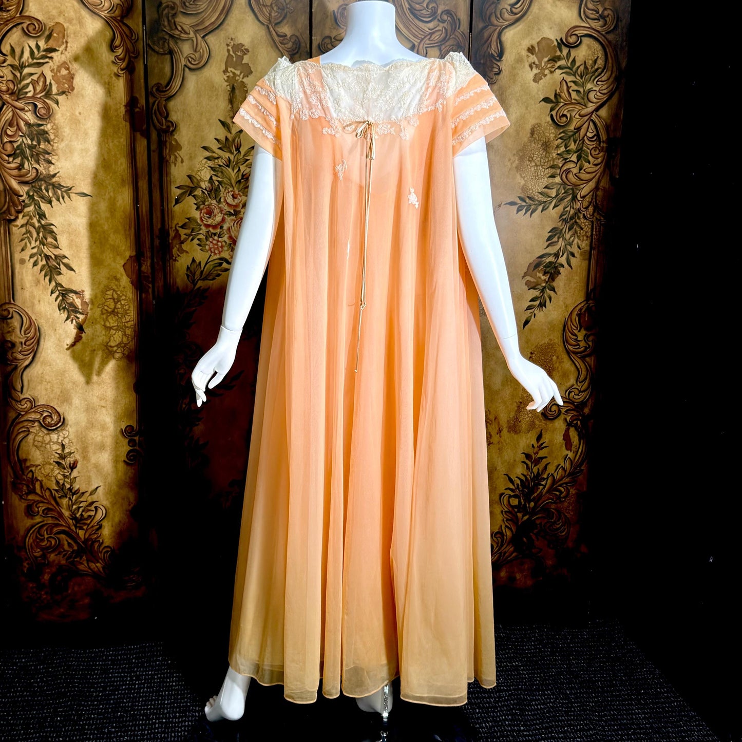 MALOOF Vintage 1950s nightgown robe set, peignoir set, Double layer Peach chiffon lingerie dress