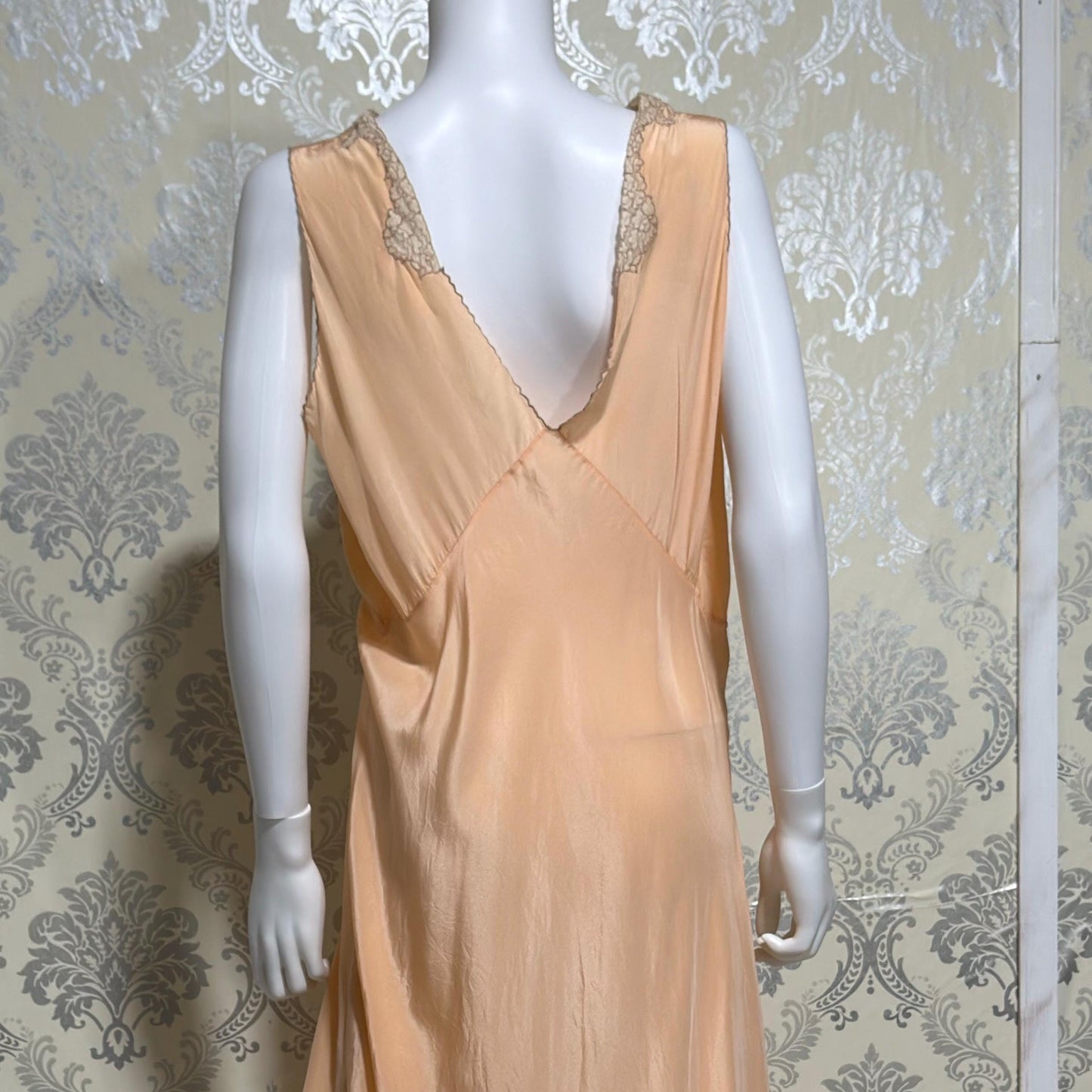 1930s Vintage nightgown slip Dress, Peach SILK Bias Cut Lingerie Dress, Large