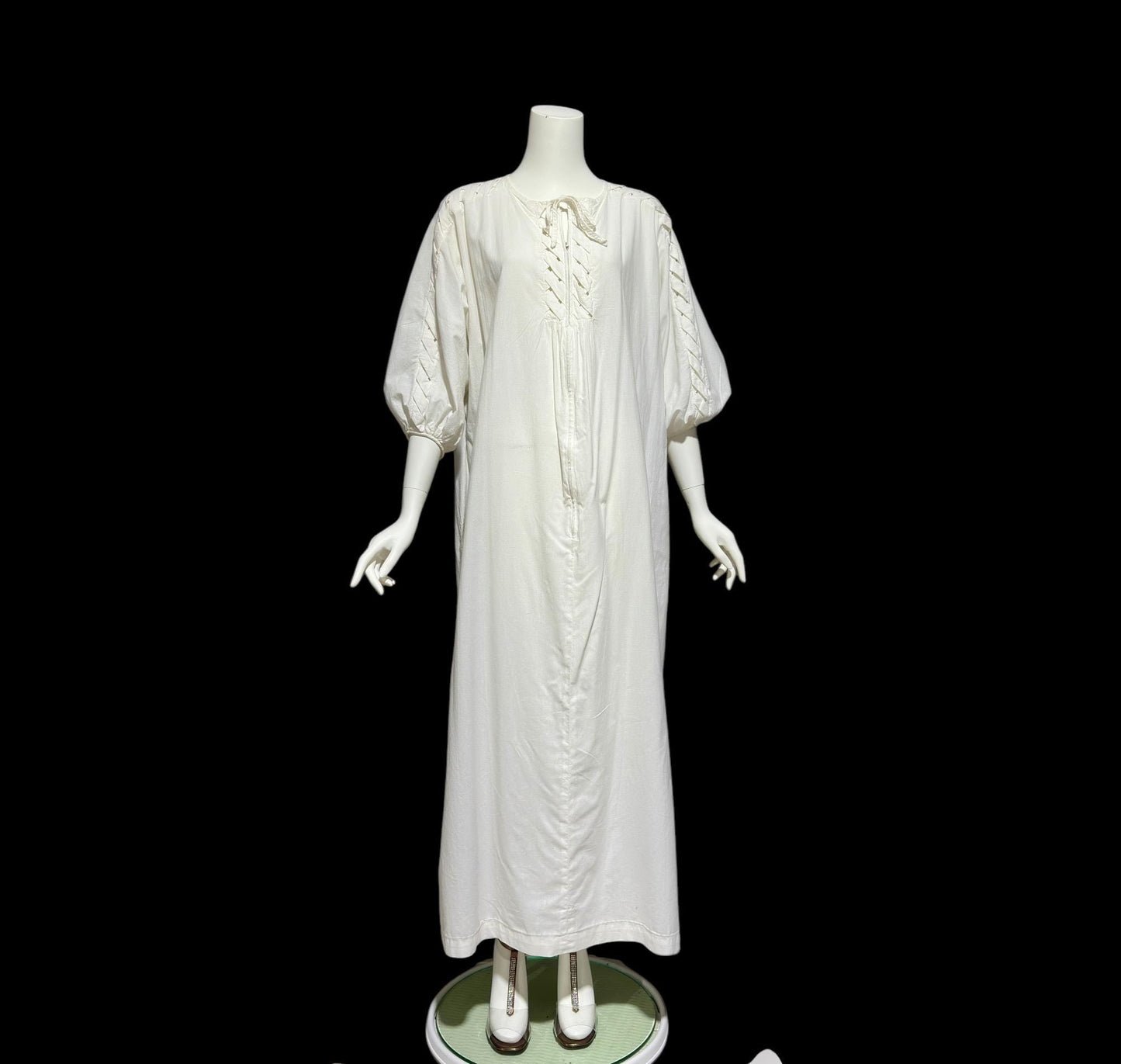 KEYLOUN, vintage 1970s caftan dress, white cotton zip front Hippie Boho Kaftan Dress