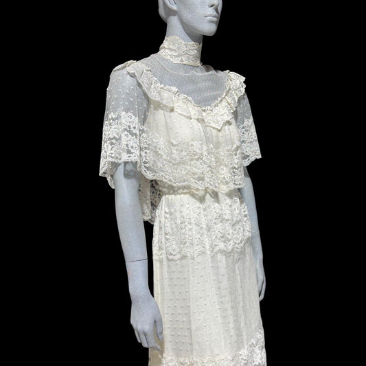 1970s vintage Wedding dress, Gunne Vibes, White lace ruffle collar gown, Victorian Hippie Bohemian dress