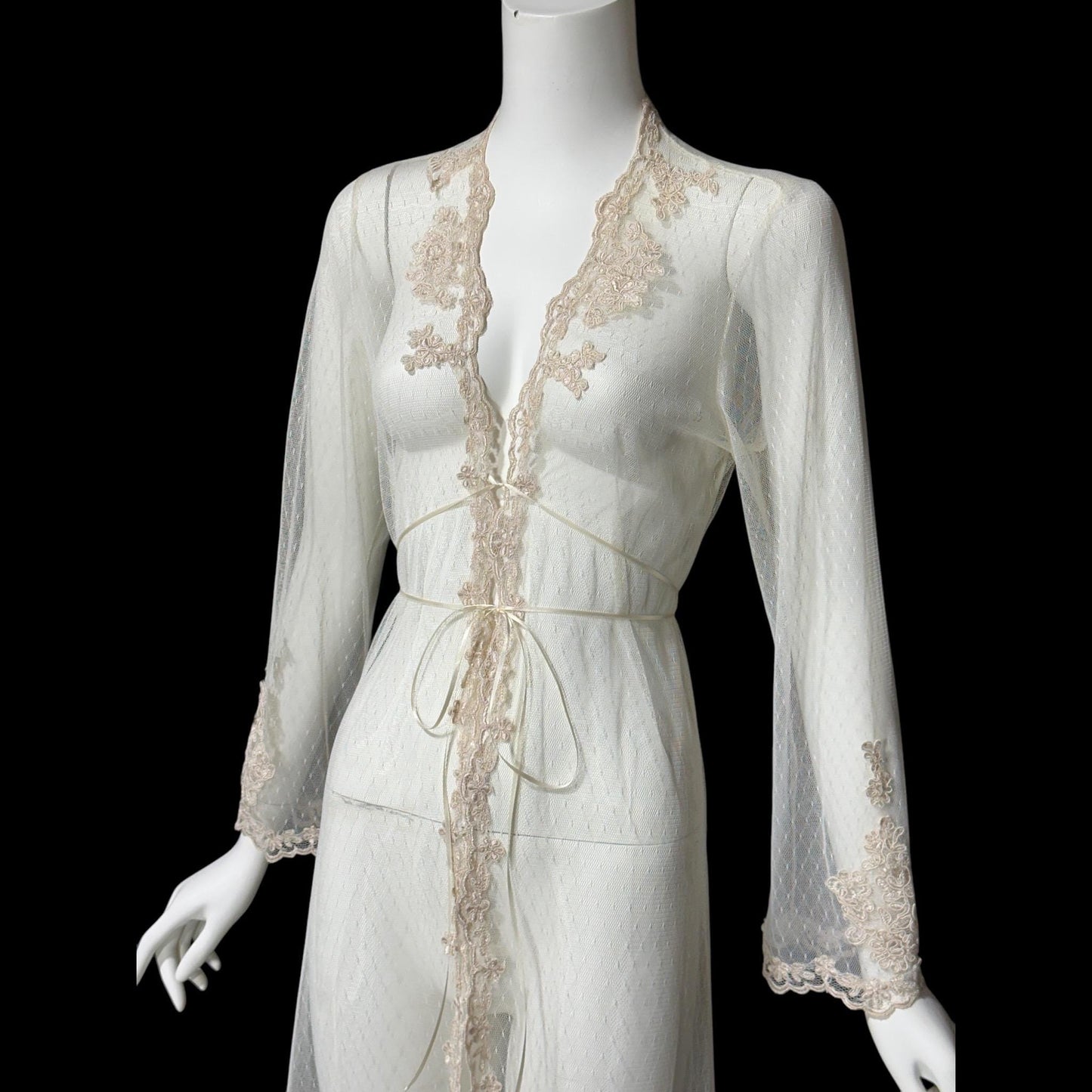 JONQUIL Diane Samandi dressing gown, Bergdorf Goodman 1990s see through feather weight bridal Robe