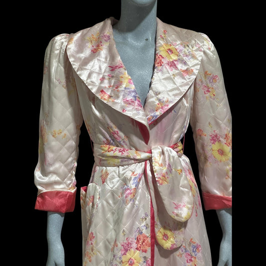 1940s Vintage Quilted Dressing Gown: White and hot pink floral satin wrap front robe