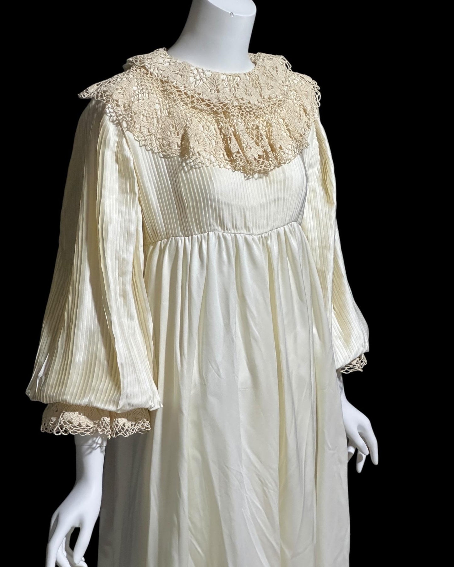 VONNIE REYNOLDS, vintage 1970s wedding dress, Martha Palm Beach, OOAK romantic victorian gown, pleated poet sleeve