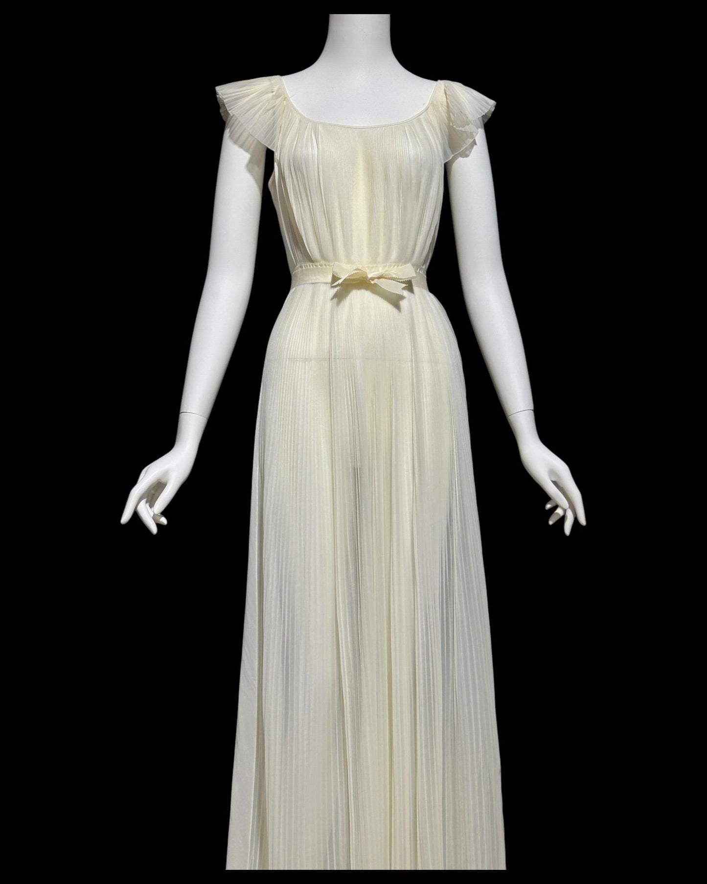 VANITY FAIR Julius Garfinckel, vintage 1940s Ivory sheer chiffon lace pleated Grecian goddess gown
