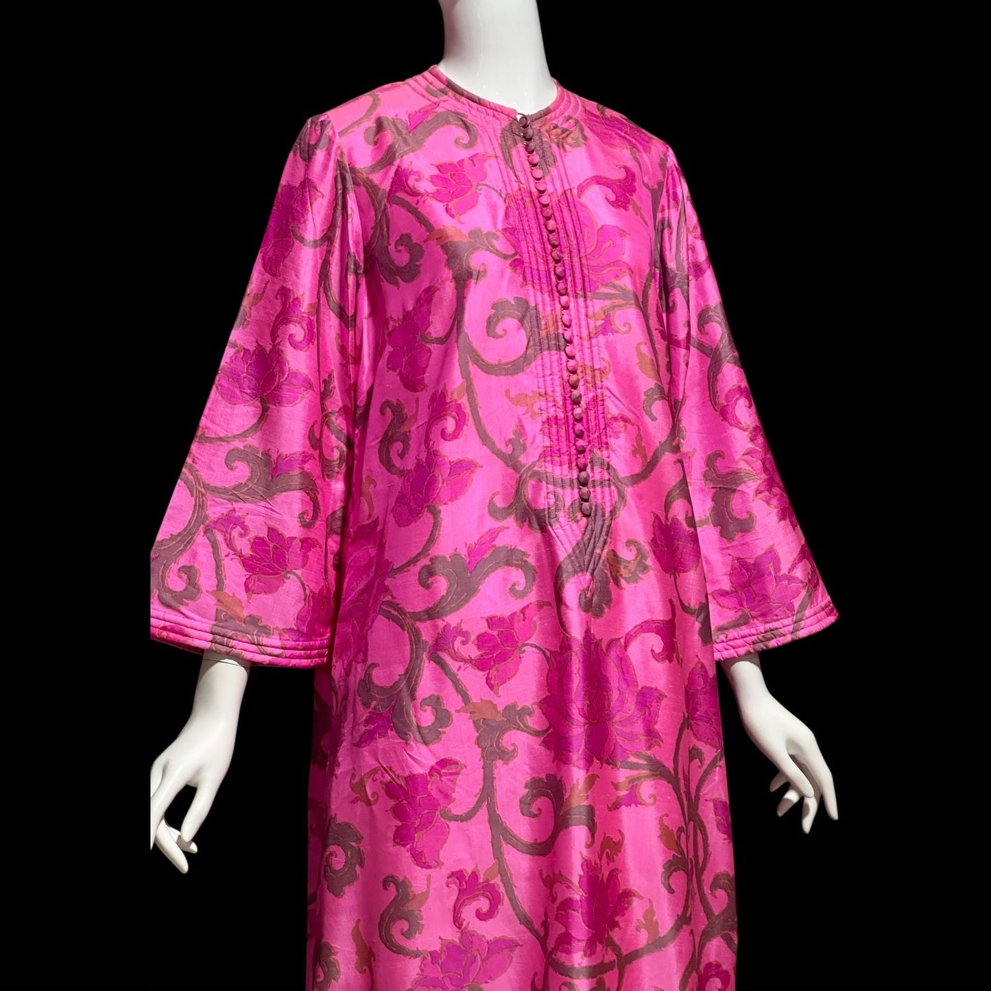 JIM THOMPSON, vintage 1960s Thai Silk caftan maxi dress, Hot pink lotus blossom floral gown, Hippie Boho Kaftan Dress