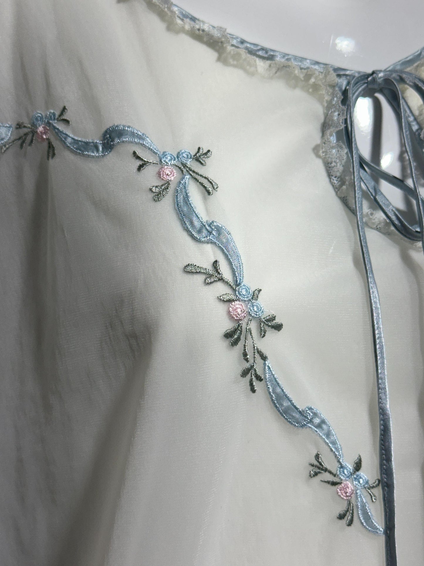 COUTURE INTERNATIONALE Pedro Rodriguez, vintage 1960s caftan robe, sheer double layer chiffon white poncho cape loungewear