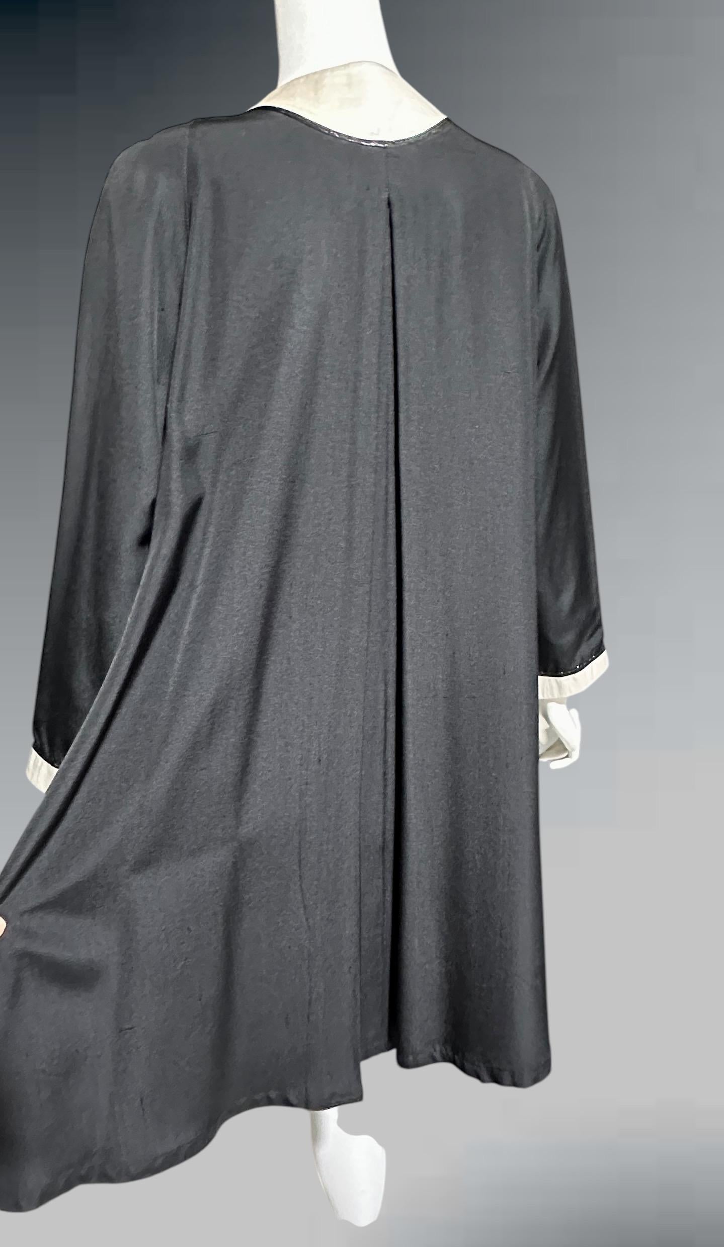 GEOFFREY BEENE, vintage 1980s cocktail party dress, Mod tent dress, black and white day dress