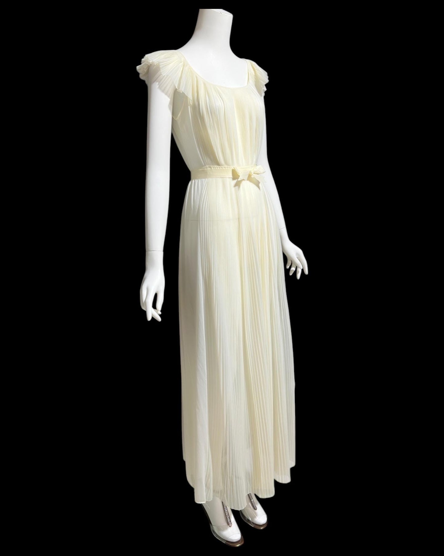VANITY FAIR Julius Garfinckel, vintage 1940s Ivory sheer chiffon lace pleated Grecian goddess gown