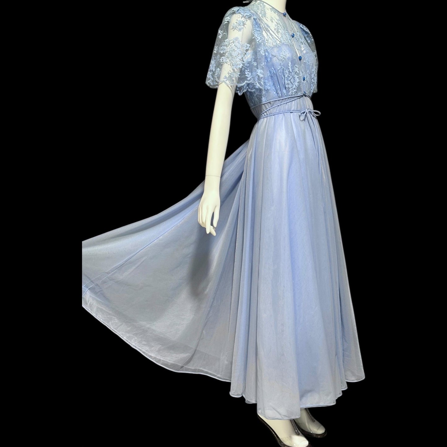 EYE-FUL by the FLAUMS, Vintage 1950s nightgown robe set, 1950s peignoir set, sheer periwinkle blue night dress and dressing gown