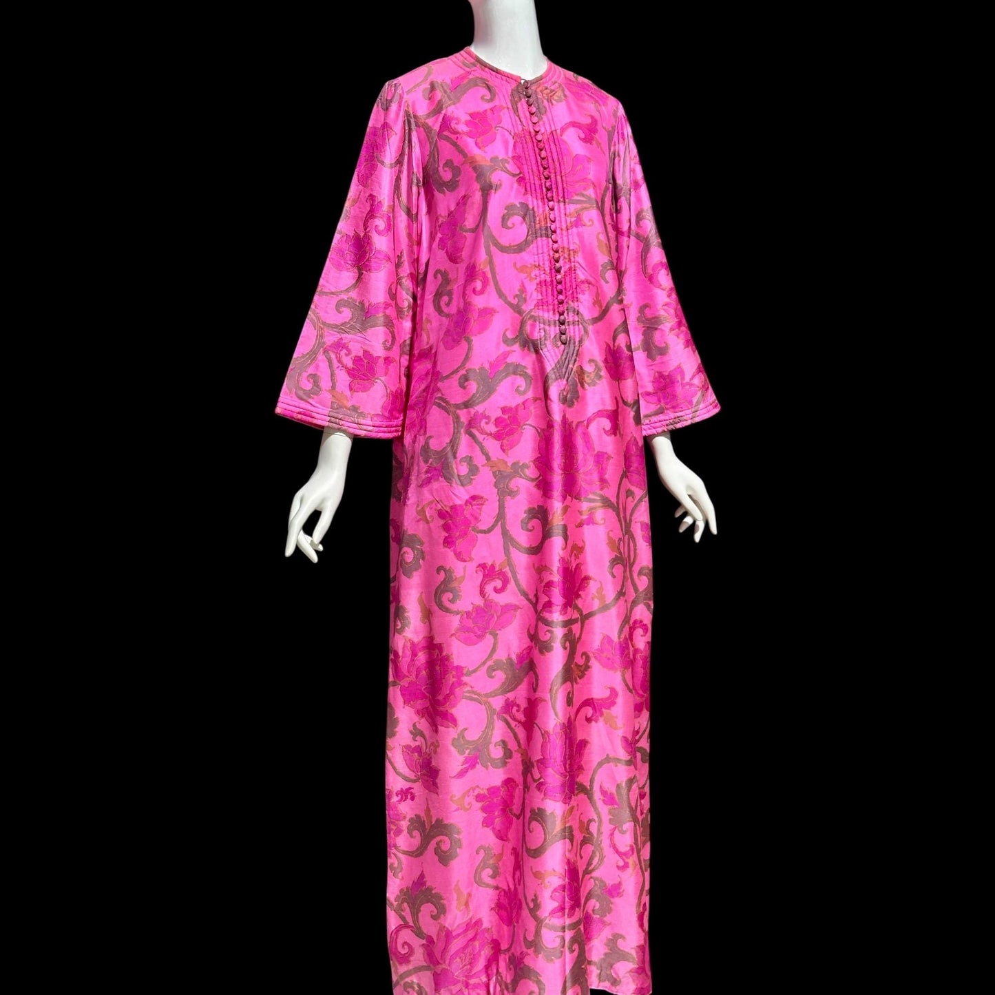 JIM THOMPSON, vintage 1960s Thai Silk caftan maxi dress, Hot pink lotus blossom floral gown, Hippie Boho Kaftan Dress