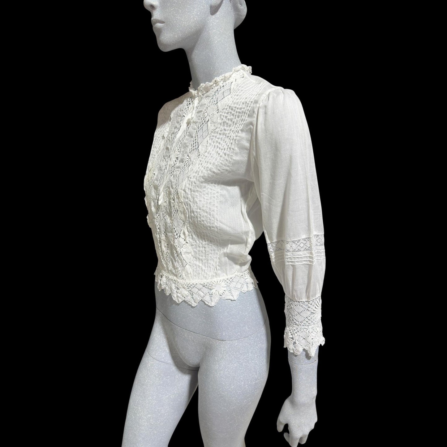 1910 Vintage Antique Edwardian Top, 1900s white batiste cotton and lace blouse