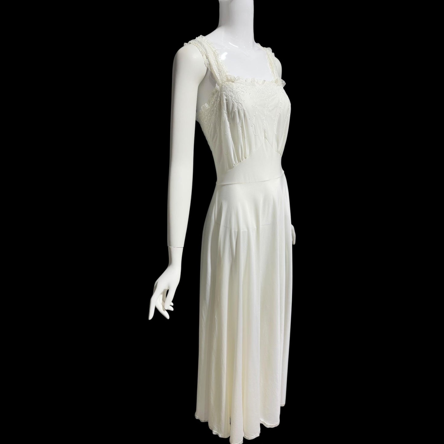 Kickernick, vintage 1940s Nightgown slip dress, white nylon scalloped full sweep night dress, full length