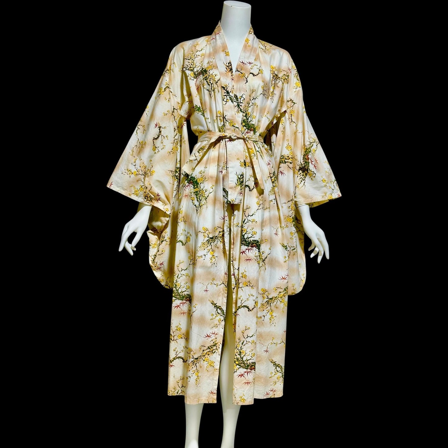 1970s vintage kimono dressing gown, Japanese summer cotton house coat robe, yellow dogwood branches