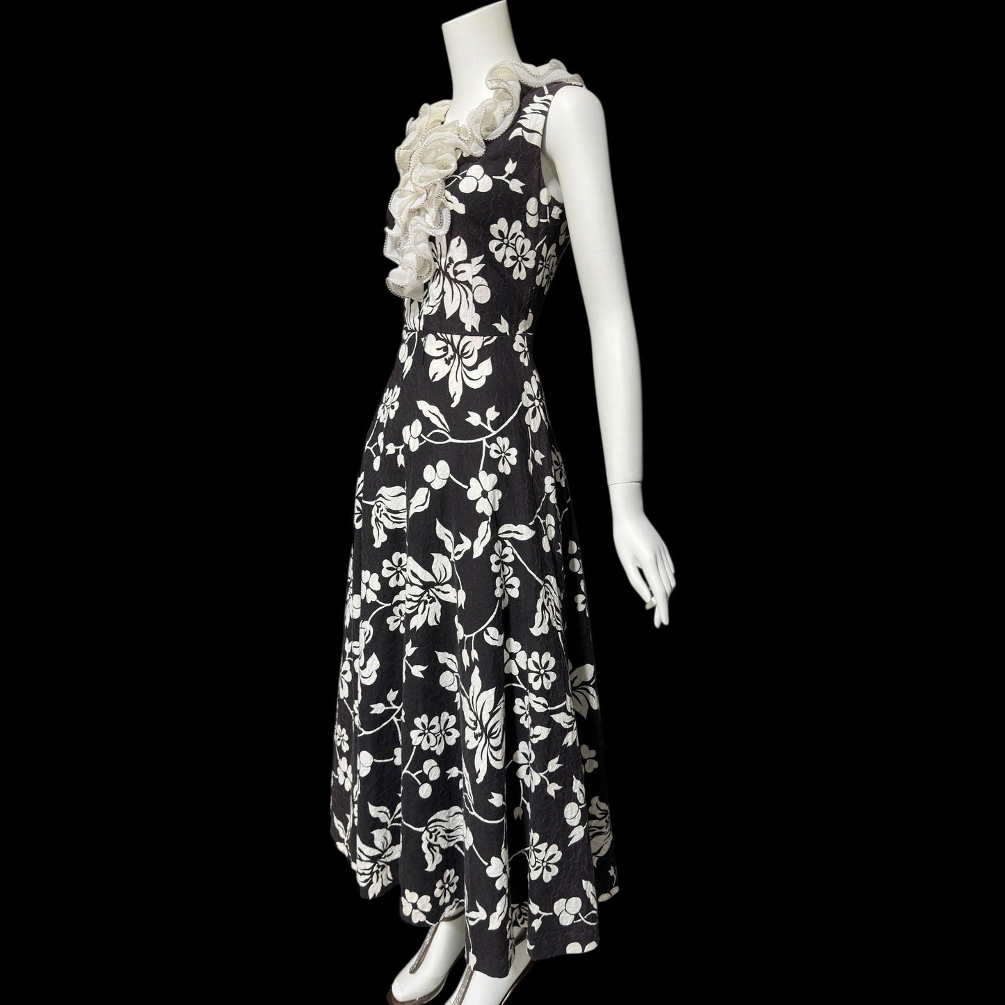 COCO CALIFORNIA, Vintage 1970s maxi dress, Black and White cotton cocktail dress, Ruffled collar