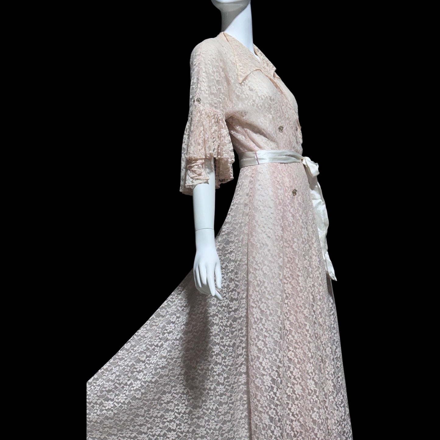 FLOBERT Vintage 1940s dressing gown robe, dusty pink sheer nylon lace wrap front full sweep housecoat hostess dress