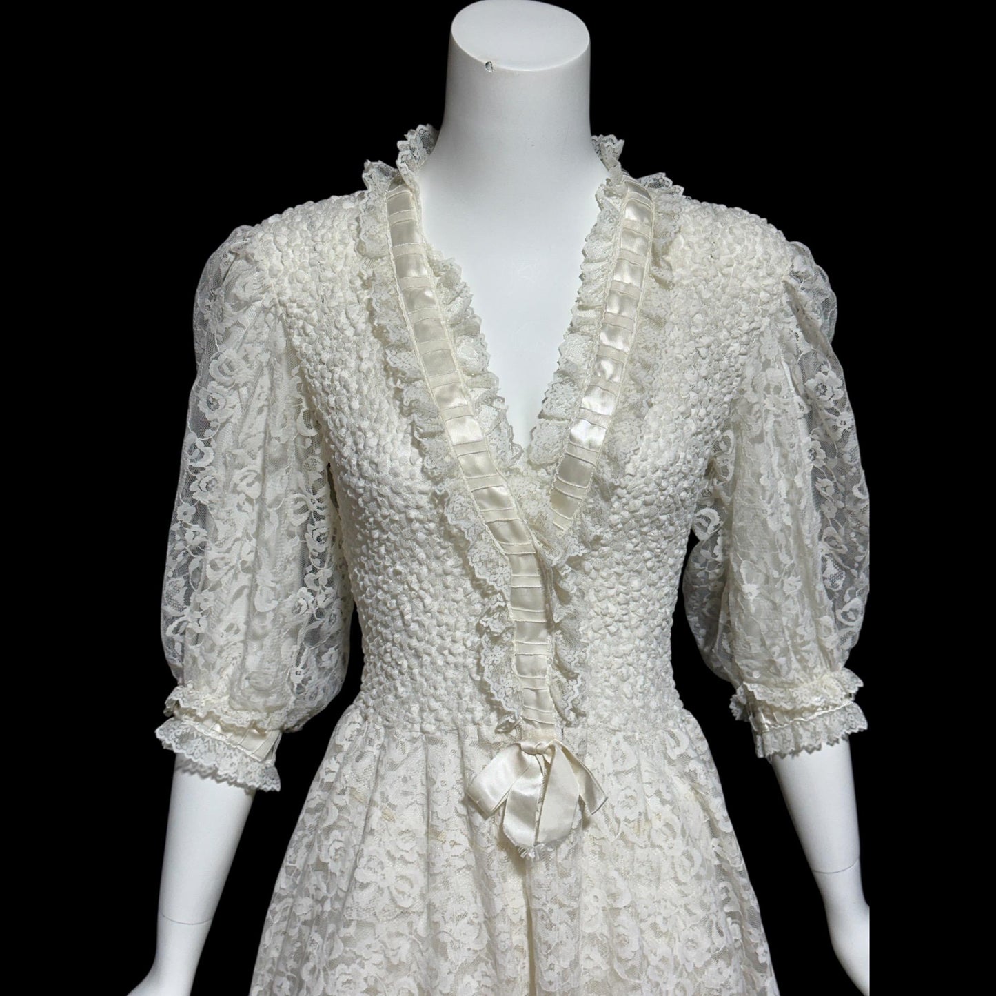 ODETTE BARSA, vintage 1950s dressing gown robe, white smocked elastic and lace bridal robe