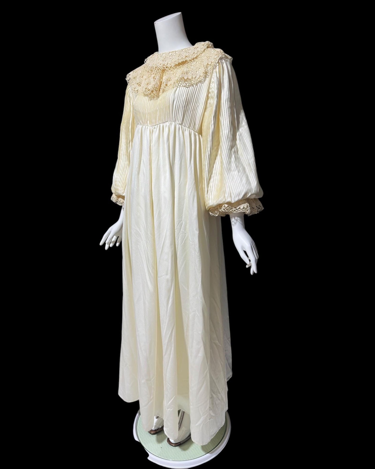VONNIE REYNOLDS, vintage 1970s wedding dress, Martha Palm Beach, OOAK romantic victorian gown, pleated poet sleeve