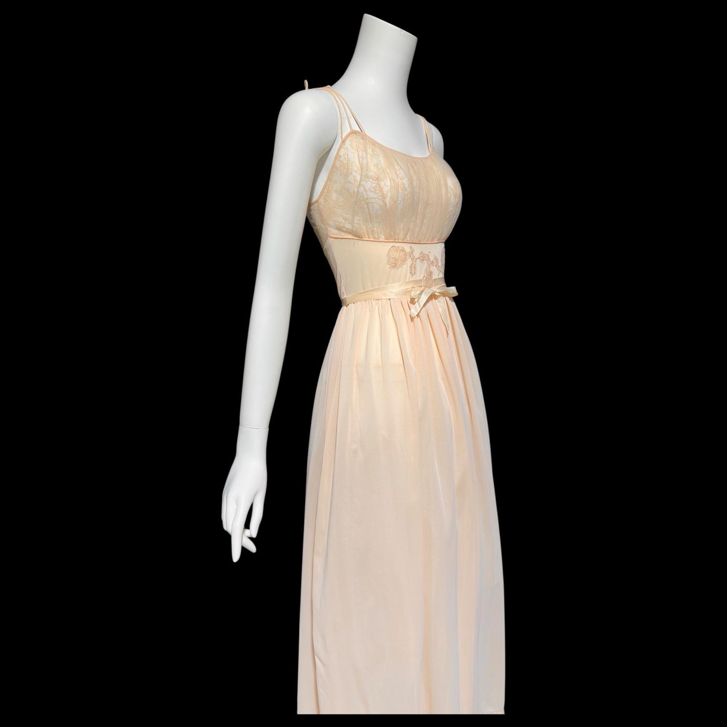LUXITE KAYSER, vintage 1940s nightgown slip dress, sheer peach nylon full length night dress, small