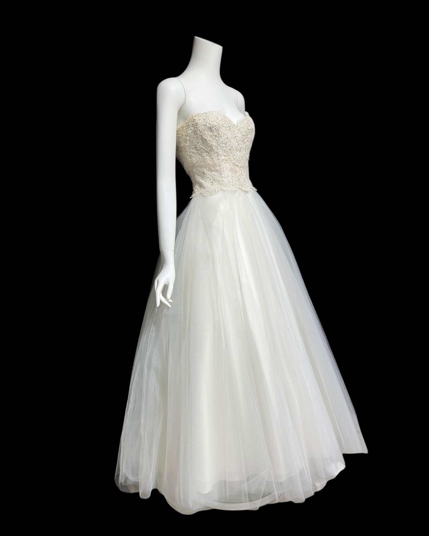 Y2k vintage wedding dress, beaded and tulle, 1950s style cupcake bridal ball gown
