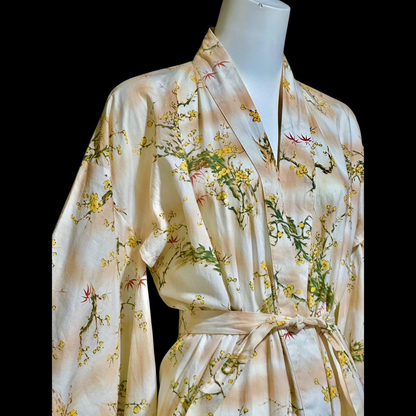 1970s vintage kimono dressing gown, Japanese summer cotton house coat robe, yellow dogwood branches