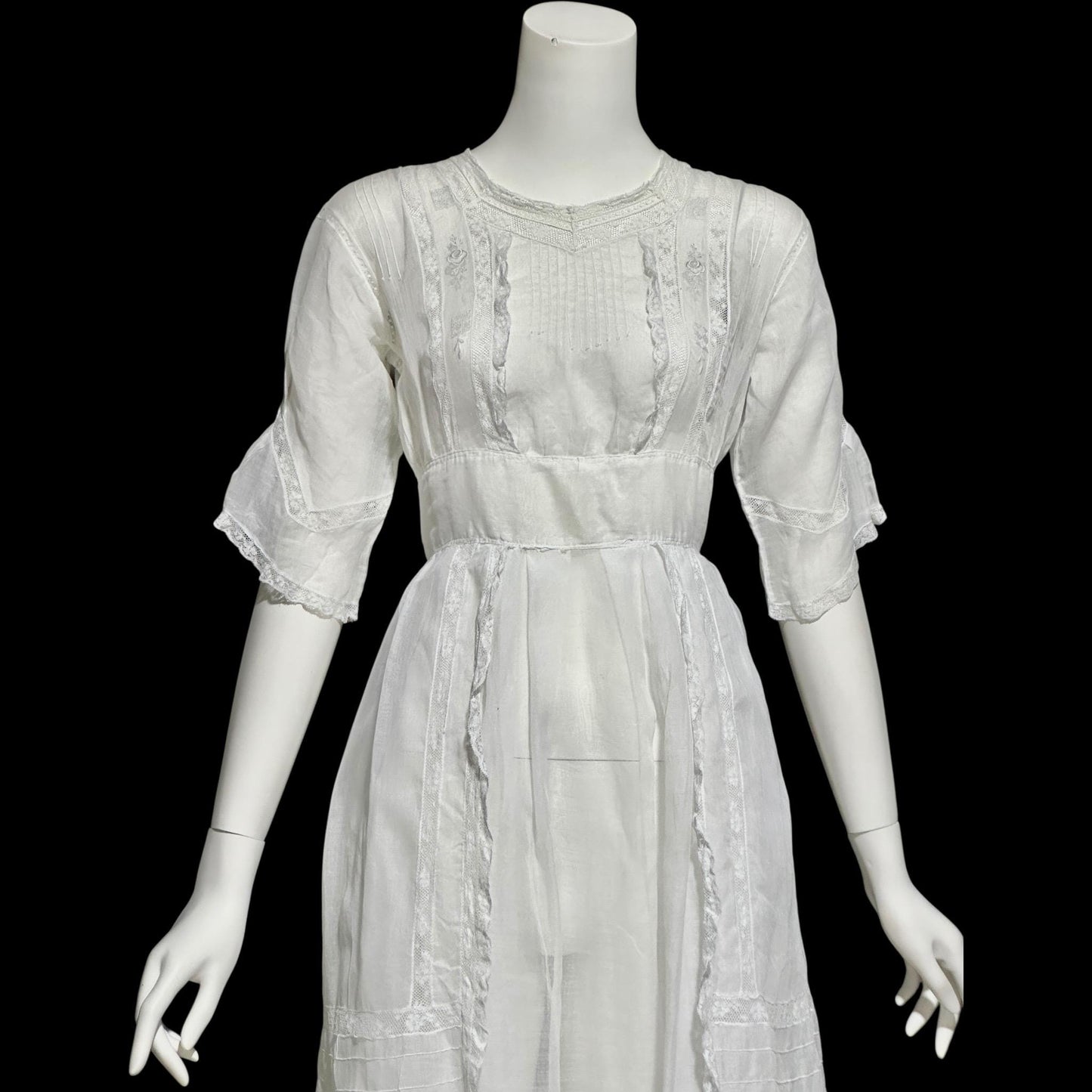 1900s Antique Victorian wedding dress, vintage white batiste cotton lawn gown, Edwardian day dress