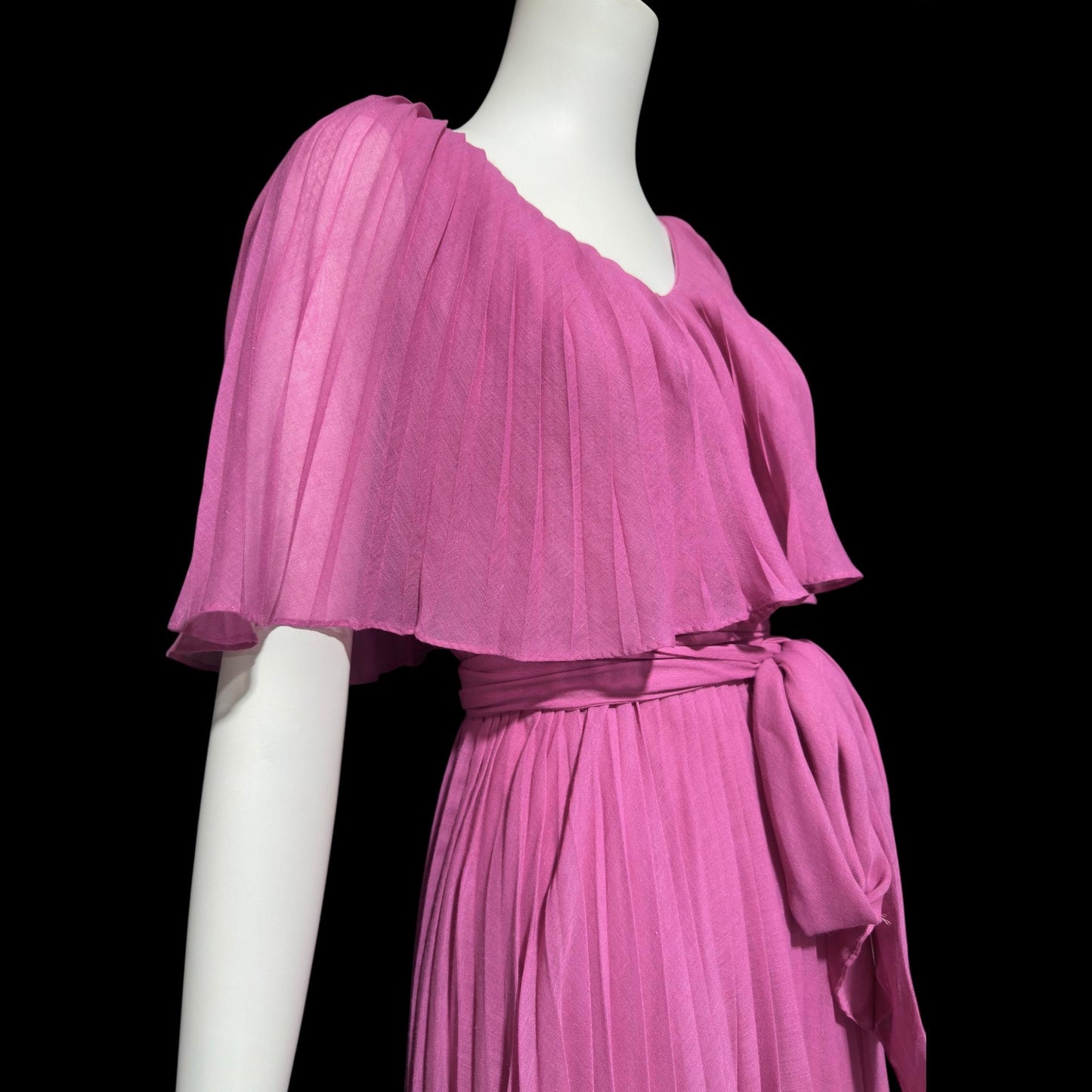 MISS ELLIETTE Vintage 1960s pleated party dress, pink cocktail dress, ruffled collar