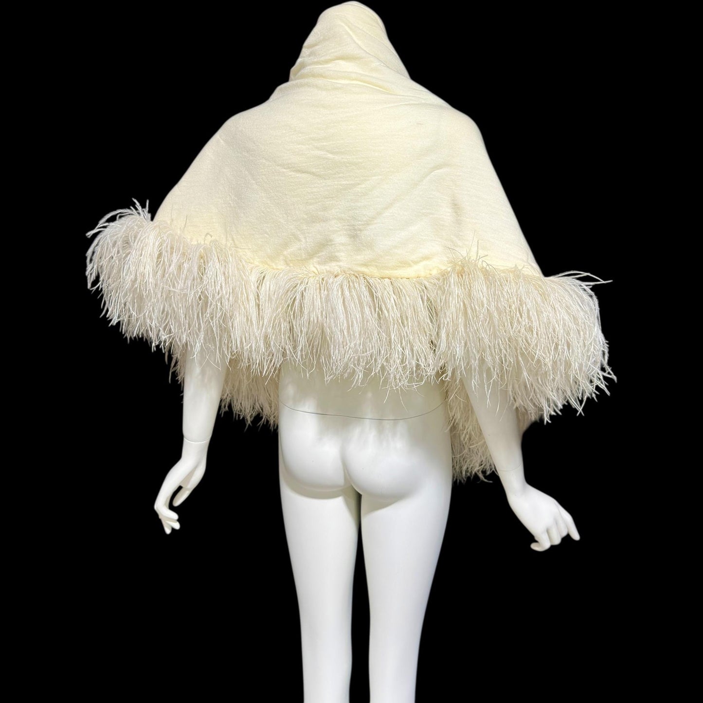 ECHO ORIGINATIONS, Vintage 1930s Ostrich Feather Cape Shawl, Creamy White warm knit evening bridal wedding wrap