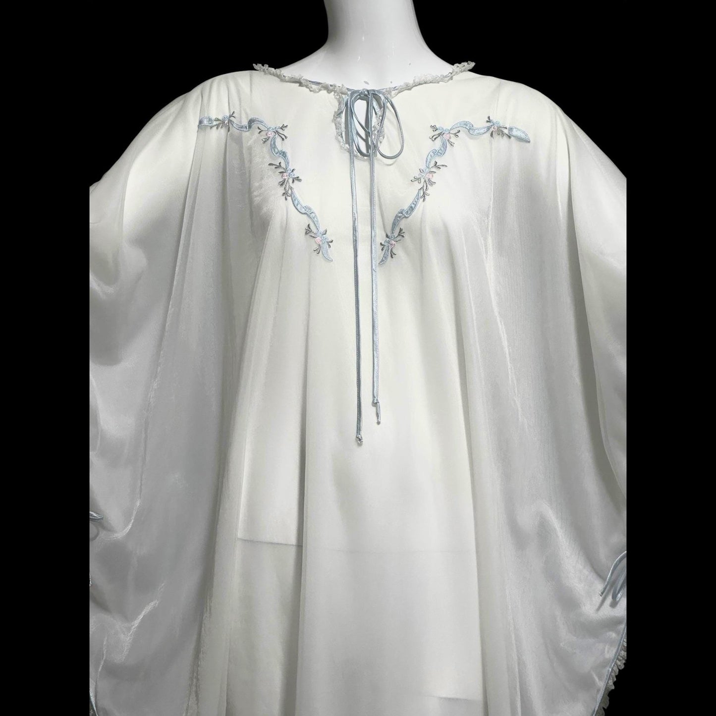 COUTURE INTERNATIONALE Pedro Rodriguez, vintage 1960s caftan robe, sheer double layer chiffon white poncho cape loungewear