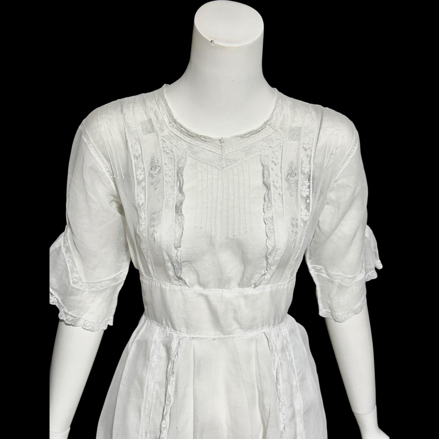 1900s Antique Victorian wedding dress, vintage white batiste cotton lawn gown, Edwardian day dress