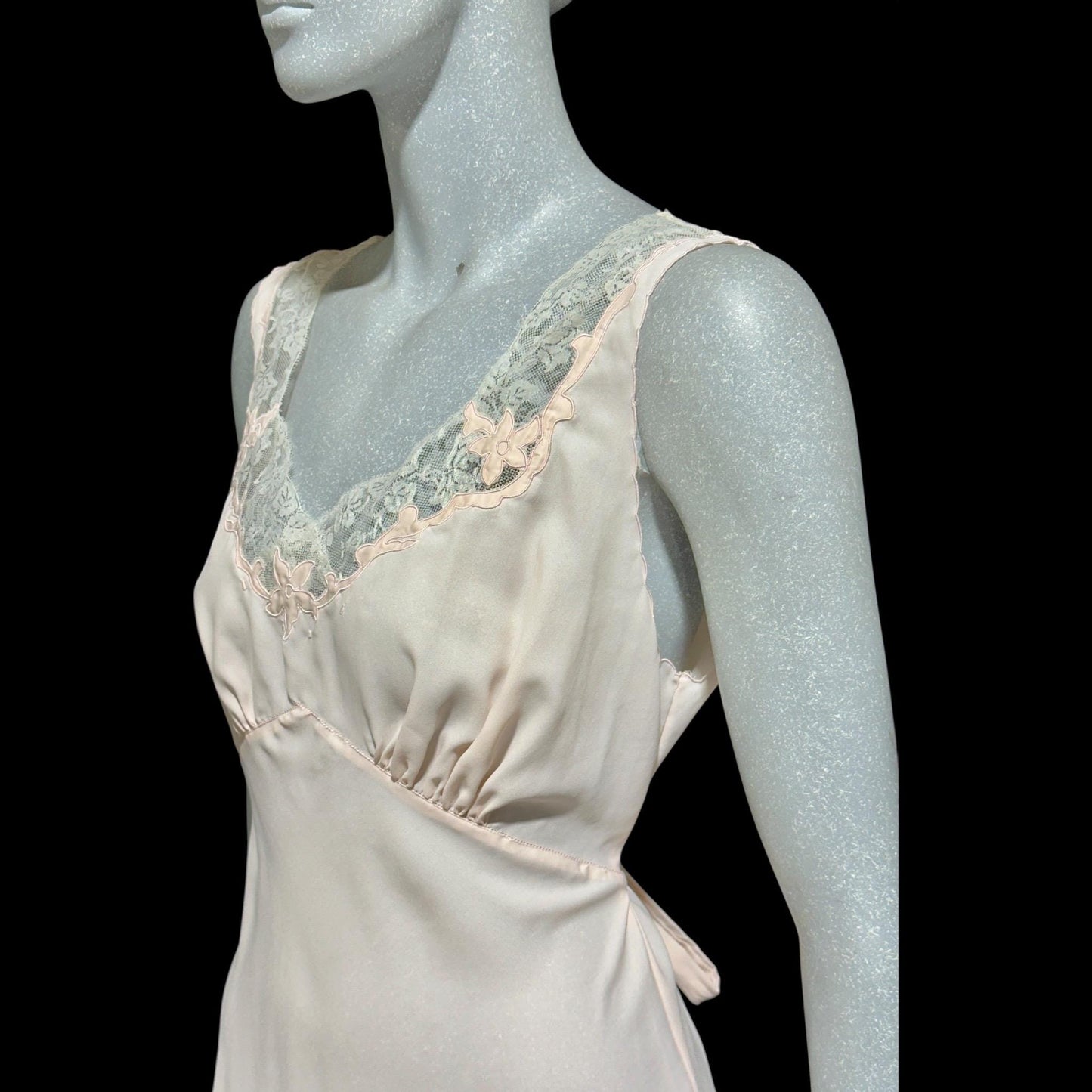 I. MAGNIN 1940s vintage Pink bias cut Nightgown: Old Hollywood Slip Dress