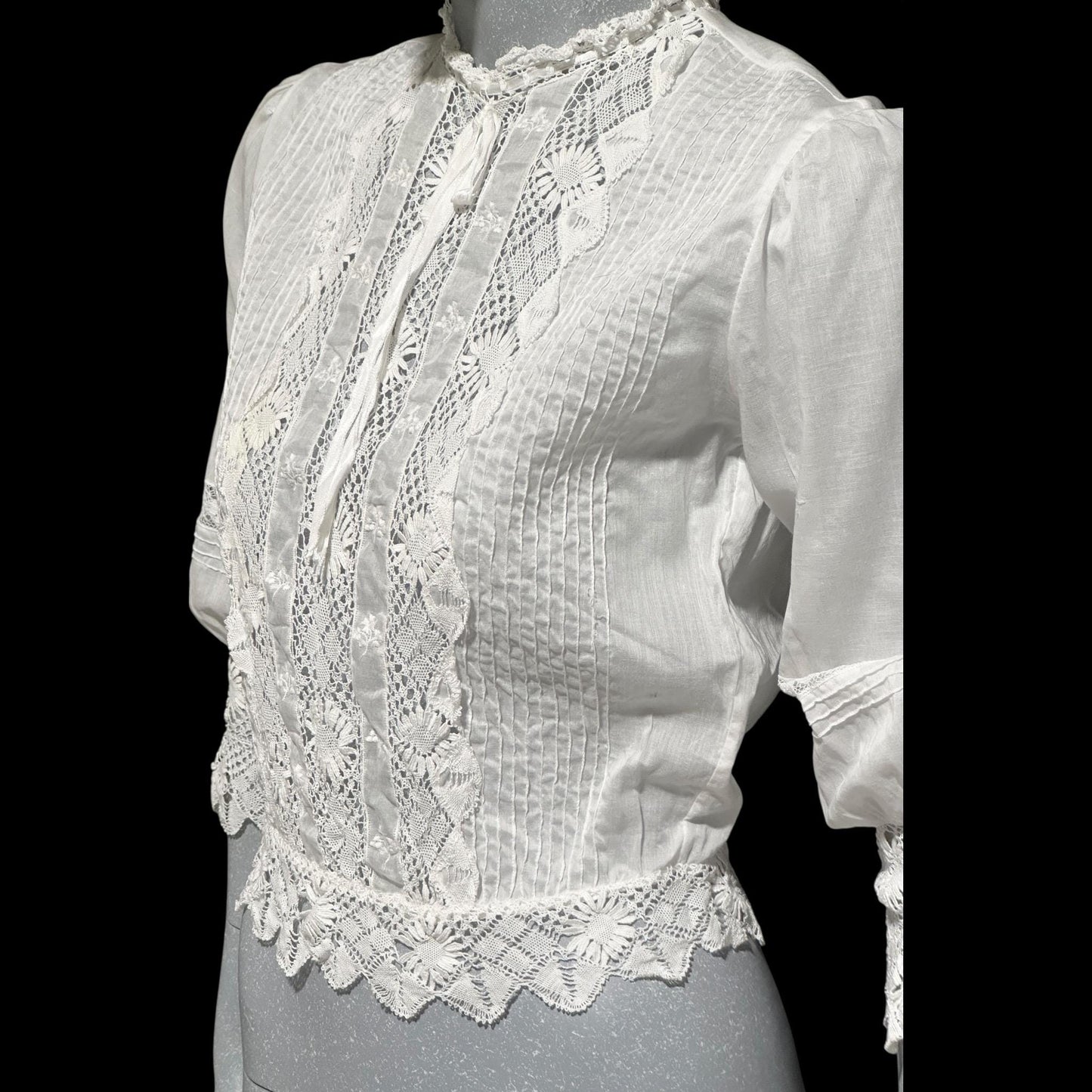 1910 Vintage Antique Edwardian Top, 1900s white batiste cotton and lace blouse
