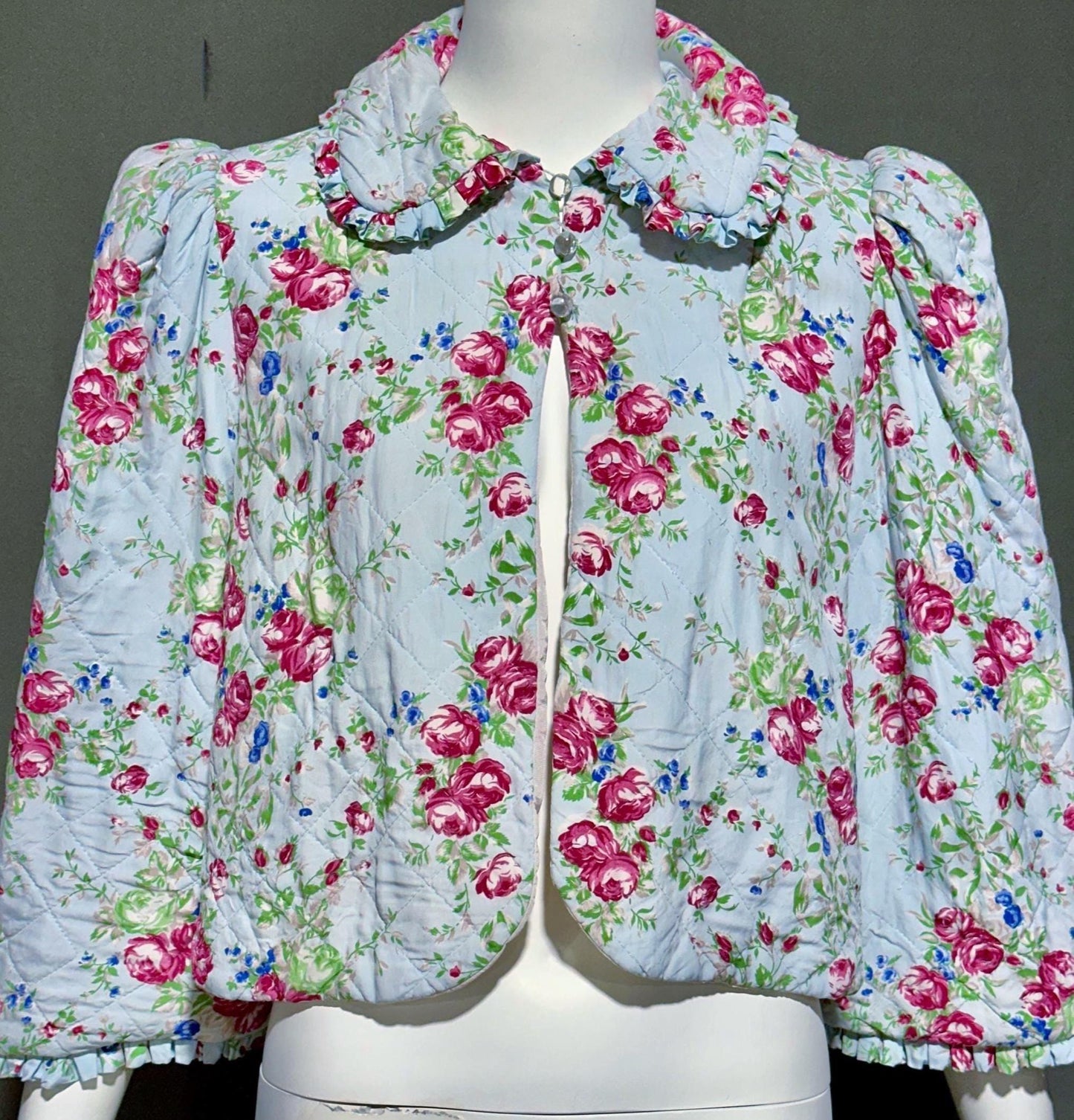 1930s vintage quilted bed jacket, blue satin with rose print short night robe