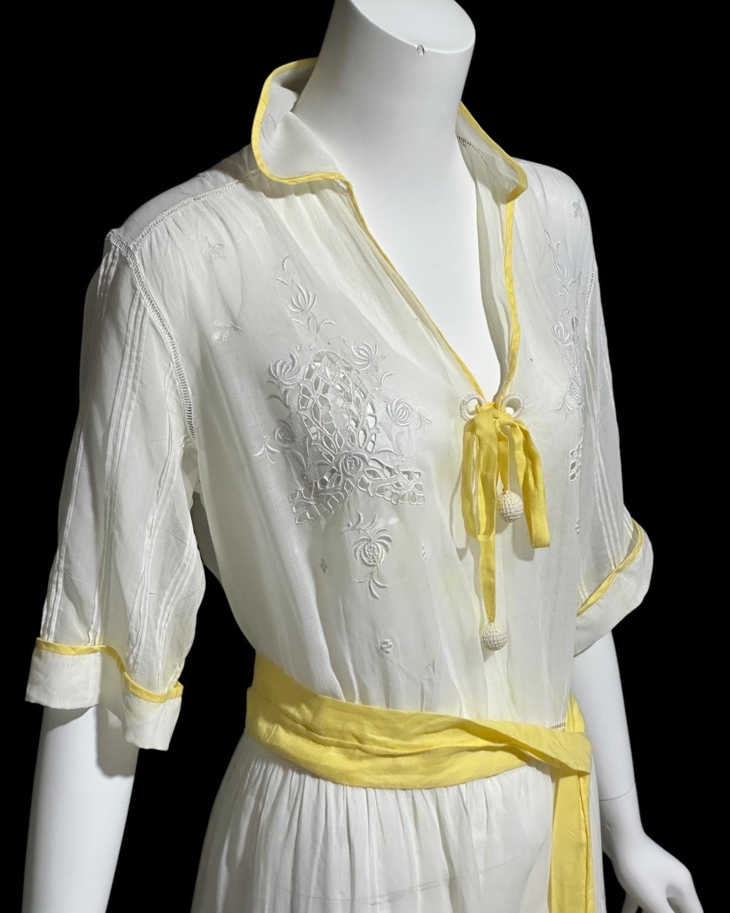 1920s vintage dress, Antique Hungarian sheer White cotton batiste shift lawn dress