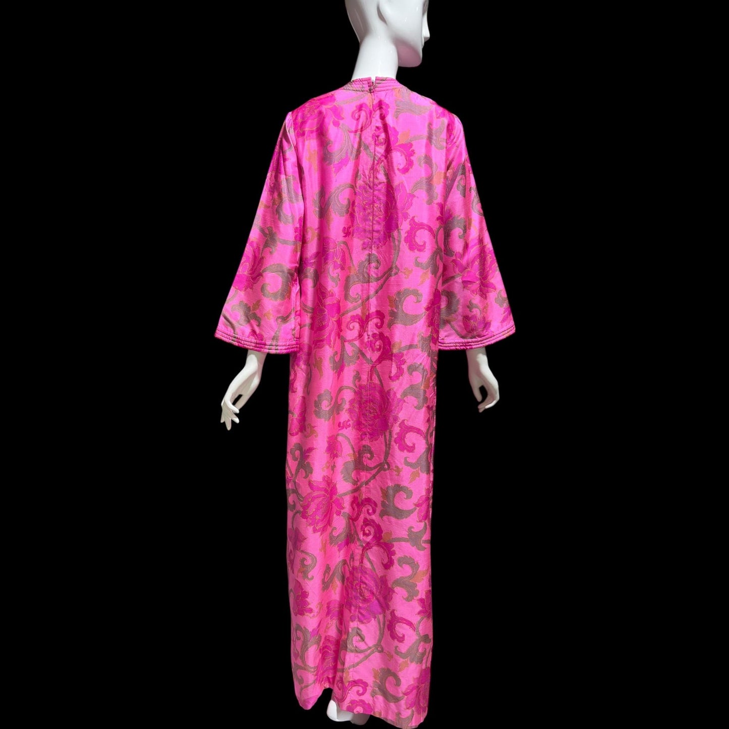 JIM THOMPSON, vintage 1960s Thai Silk caftan maxi dress, Hot pink lotus blossom floral gown, Hippie Boho Kaftan Dress