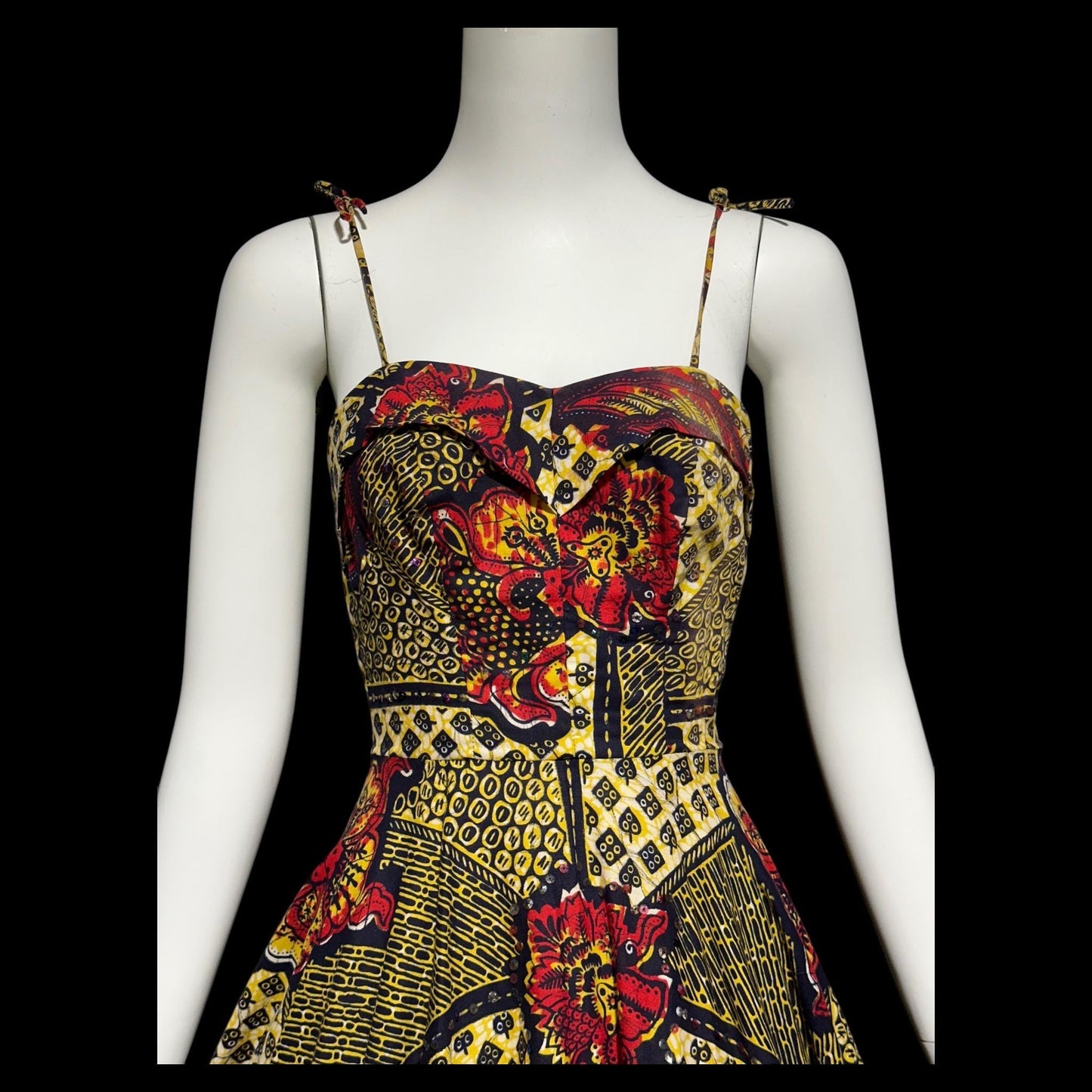 BABS' SHOPPE Kingston Jamaica, vintage 1950s bombshell shelf bust cotton print full circle skirt sundress