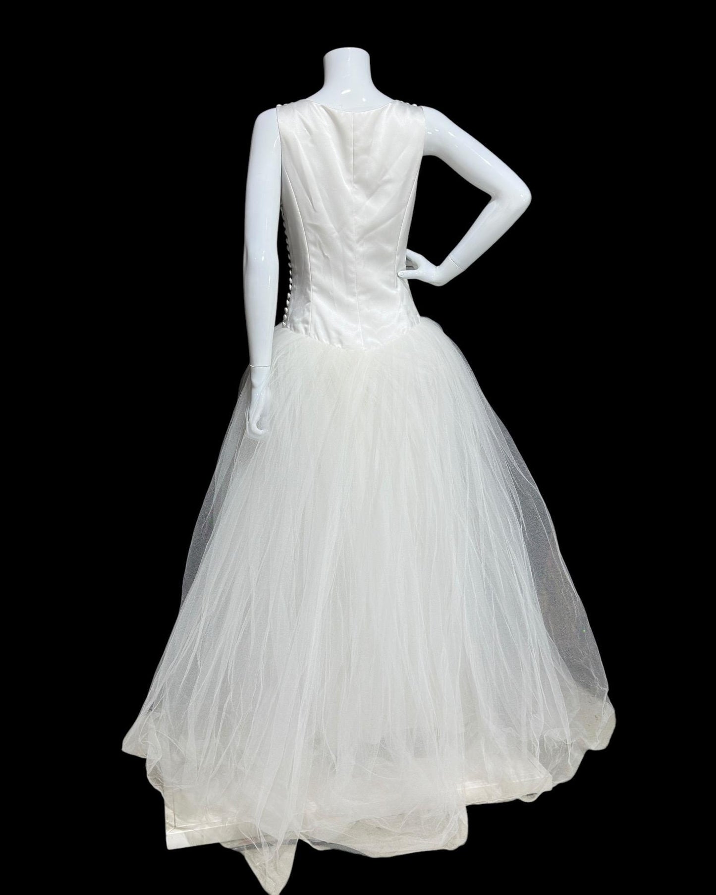 VERA WANG, vintage wedding dress gown, 1990s satin bodice tulle skirt bridal gown