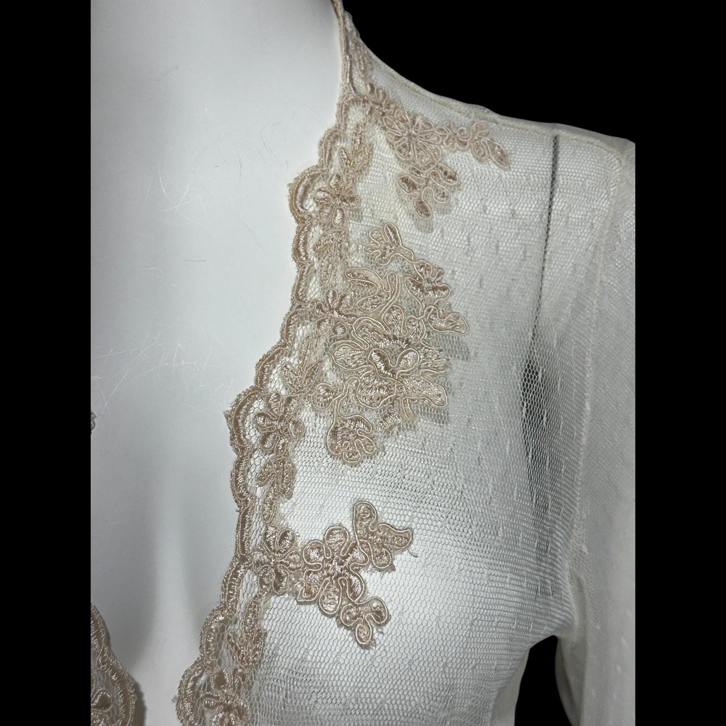 JONQUIL Diane Samandi dressing gown, Bergdorf Goodman 1990s see through feather weight bridal Robe